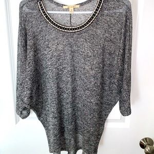 Quarter Sleeve Thin Sweater With Neckline Beading